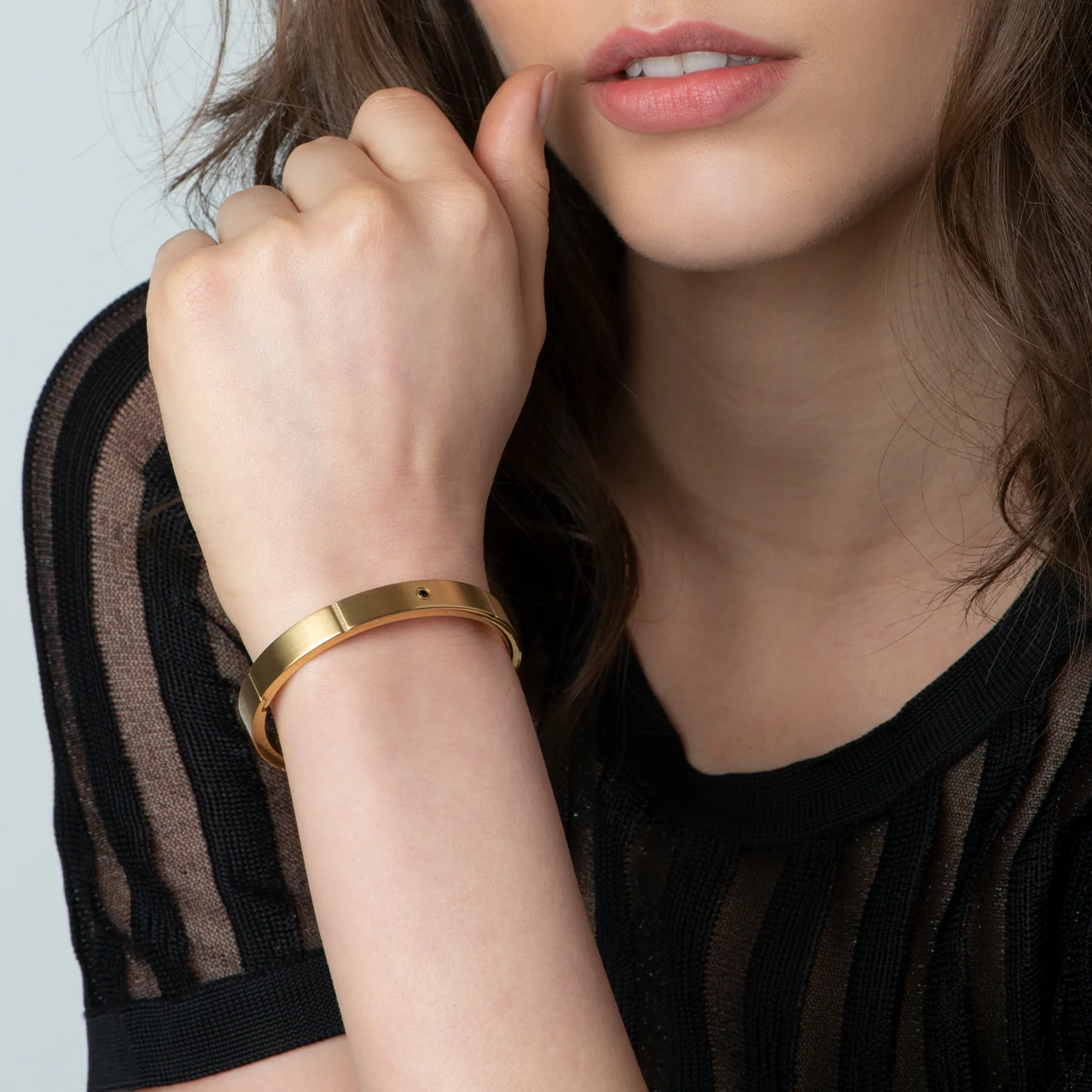 Bracelete Orion Titânio Ouro fosco